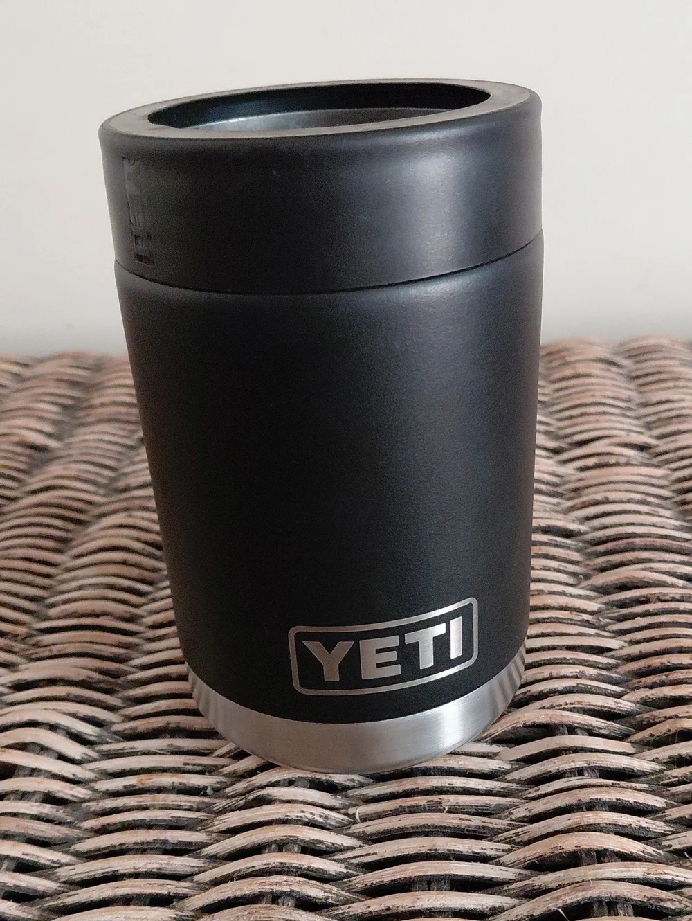 YETI Rambler Colster